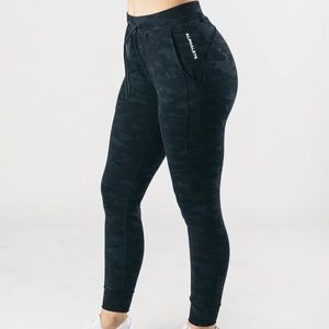 Alphalete PREMIUM V2 JOGGER Black Camo